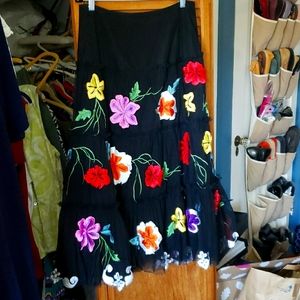 Vera cristina black tiered net skirt with floral appliques size 10